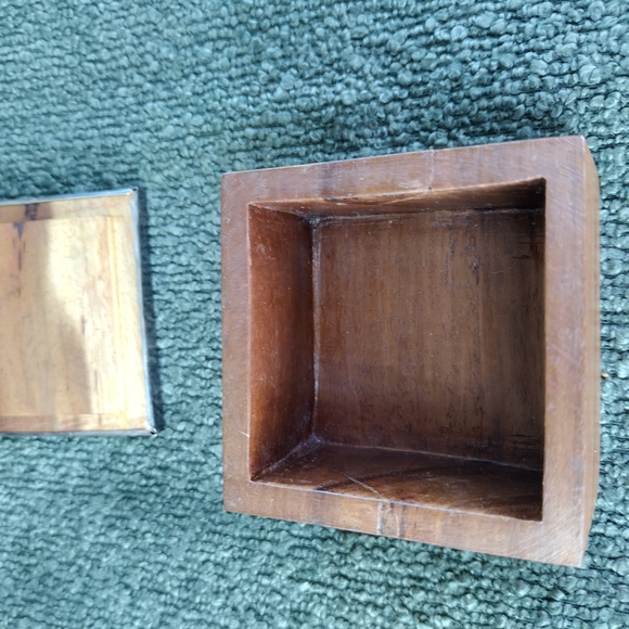 Antique Peruvian Cloth Encased Wooden Box - Picture 9 of 16